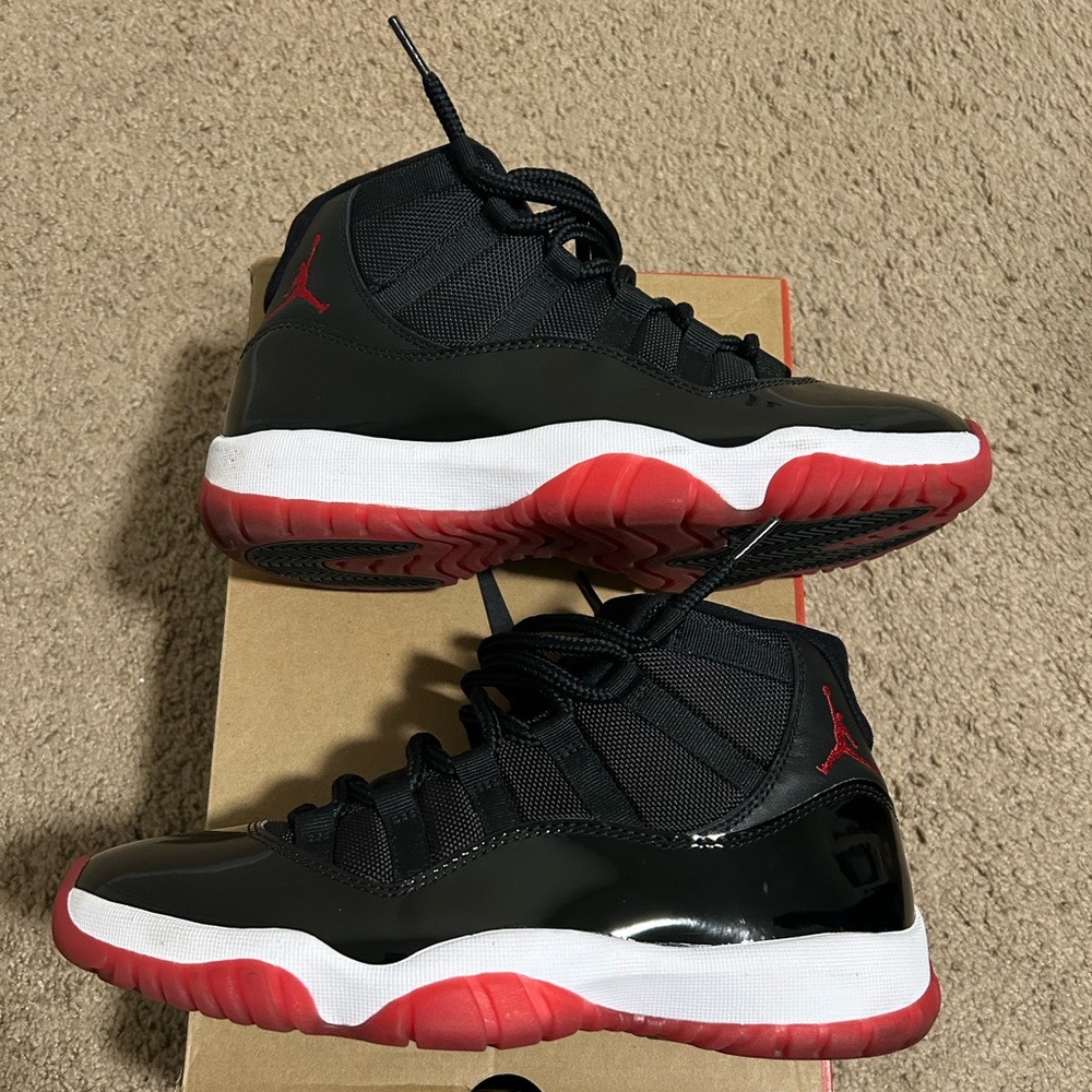 Men’s Jordan Bred 11s - Picture 5 of 7